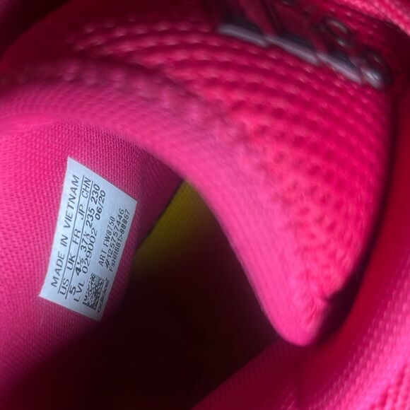 Adidas D.O.N. Issue #2
Crayola Jazzberry Jam. - Picture 13 of 14